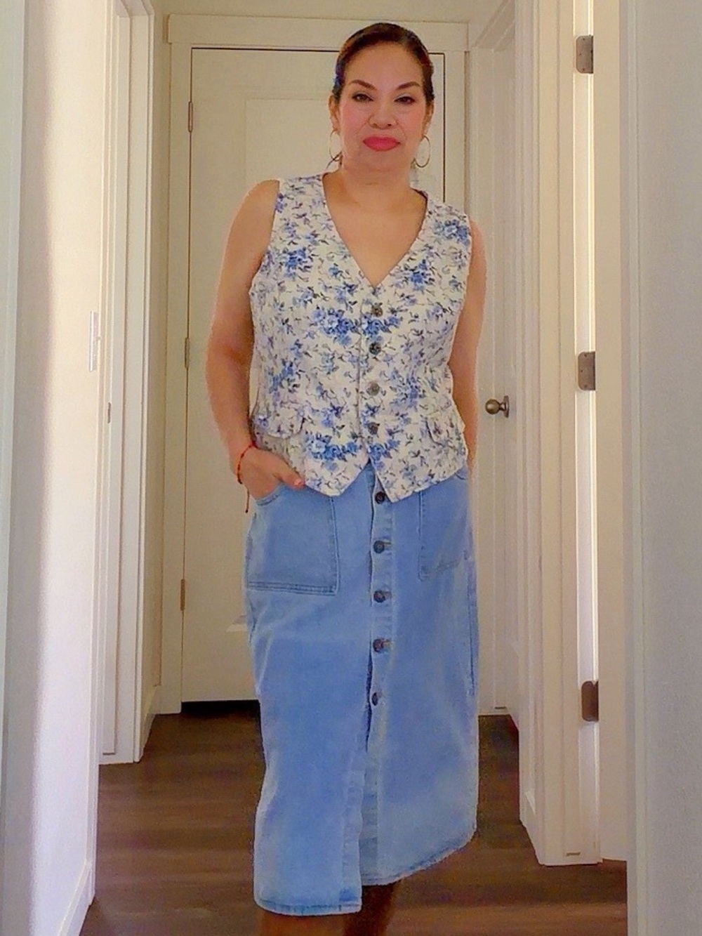 Floral V-Neck Button Front Vest - Blue on White